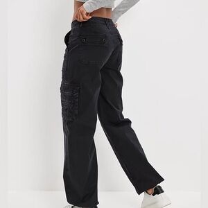 American Eagle Outfitters Black Stretch Cargo Pants - 00 short